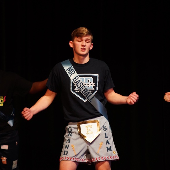 Meet your Posher, Ryan - Picture 4 of 4